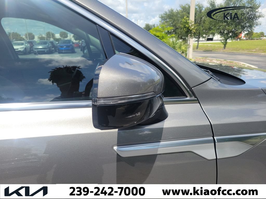 Certified 2026 Kia Sorento EX FWD image 8