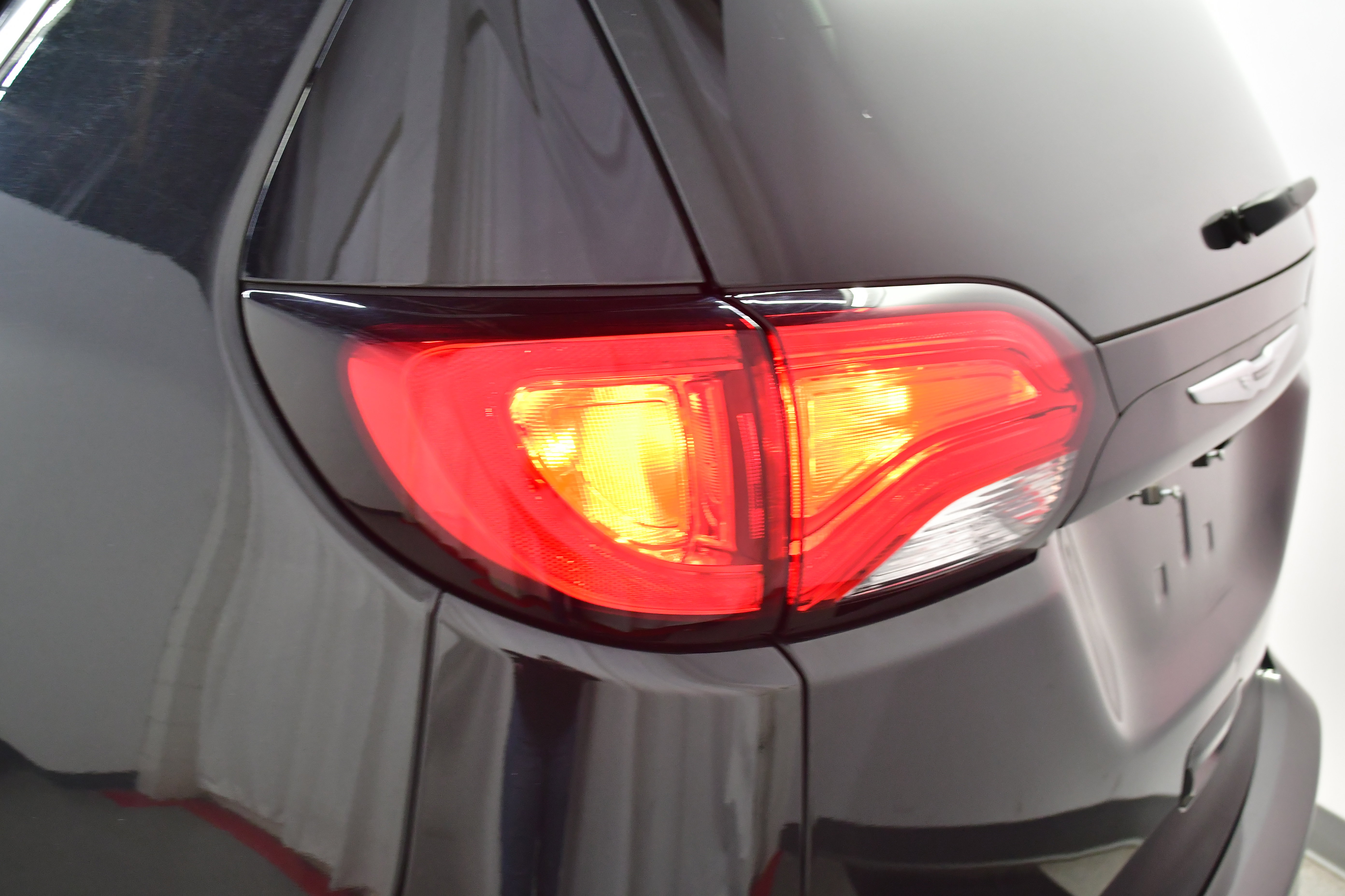 Used 2023 Chrysler Voyager LX FWD image 32