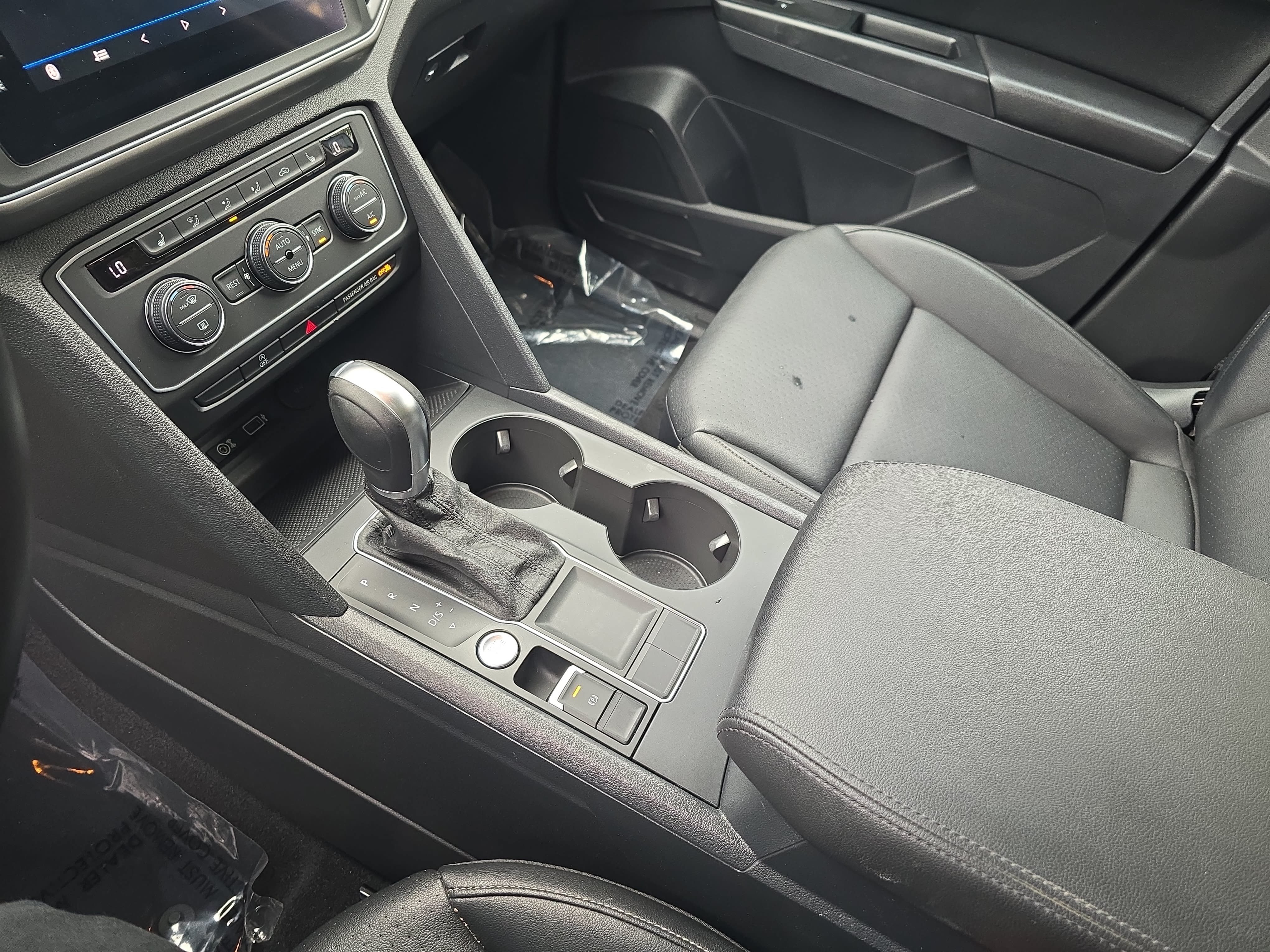 Used 2019 Volkswagen Atlas SE FWD image 26