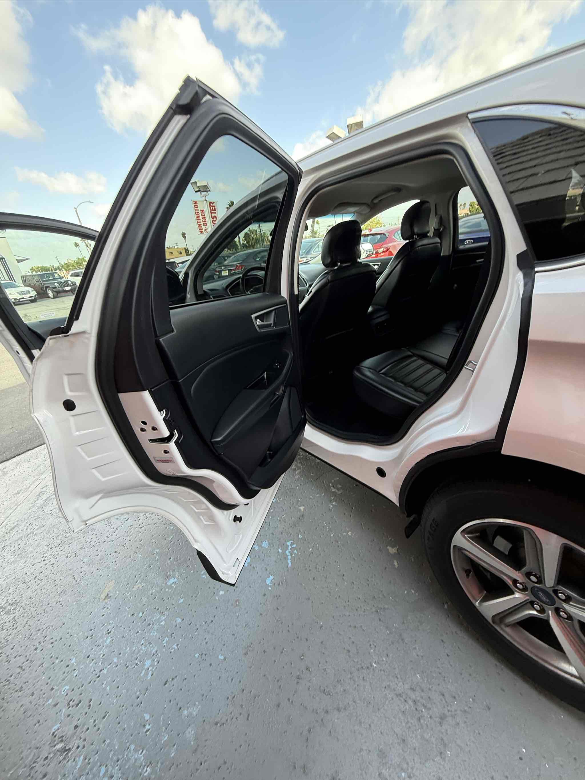 Used 2019 Ford Edge SEL w/ Equipment Group 201A image 99