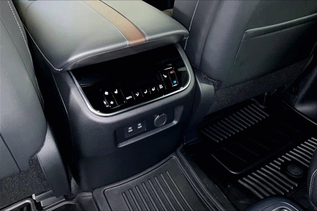 New 2026 Nissan Armada Platinum Reserve image 42