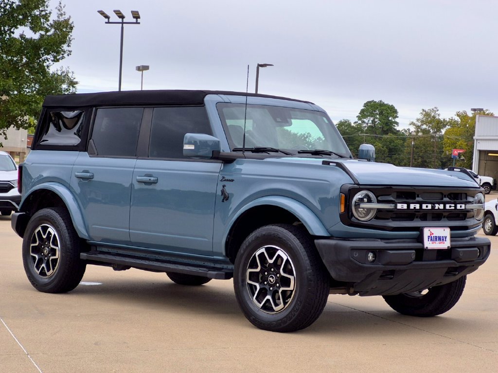 Used 2021 Ford Bronco Outer Banks AWD/4WD image 3