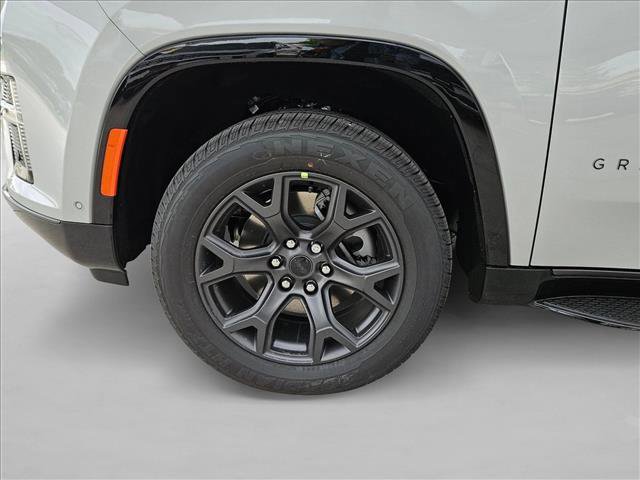New 2026 Jeep Grand Wagoneer Limited AWD/4WD image 10