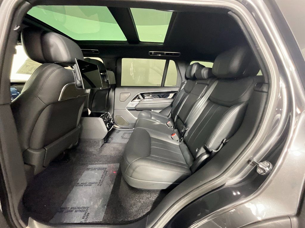 Certified 2024 Land Rover Range Rover Long Wheelbase Autobiography image 24