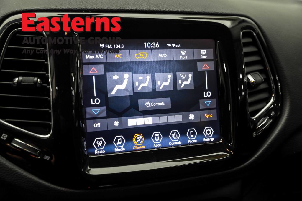 Used 2021 Jeep Compass Limited image 19