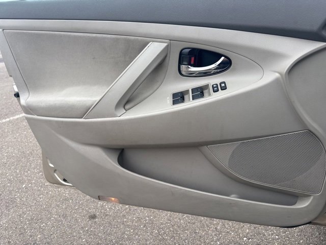 Used 2010 Toyota Camry image 13