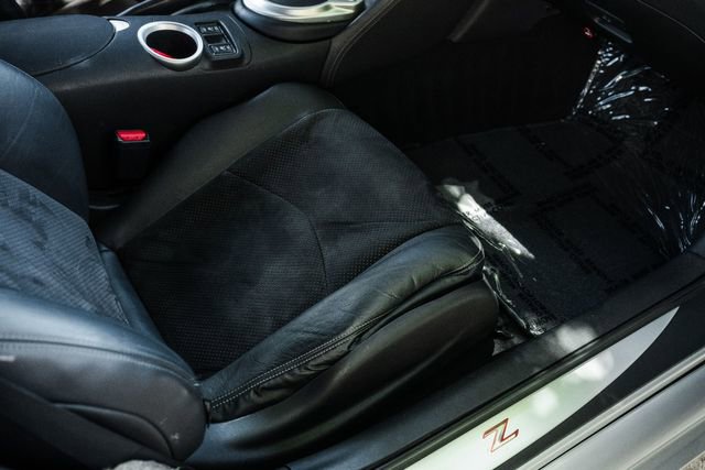 Used 2009 Nissan 370Z Touring w/ Sport Pkg image 63