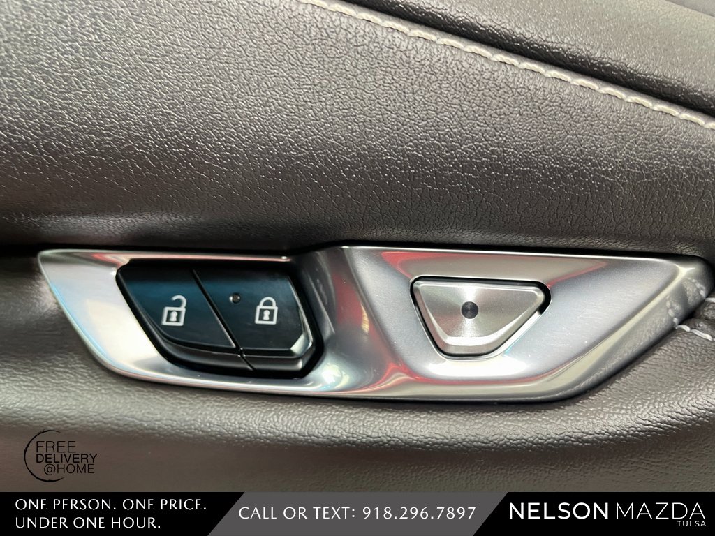 Used 2023 Chevrolet Corvette Stingray Preferred Cpe w/ Z51 Performance Package image 46