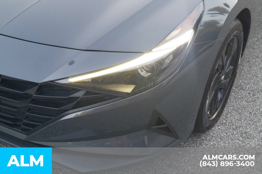 Used 2023 Hyundai Elantra SEL FWD image 11