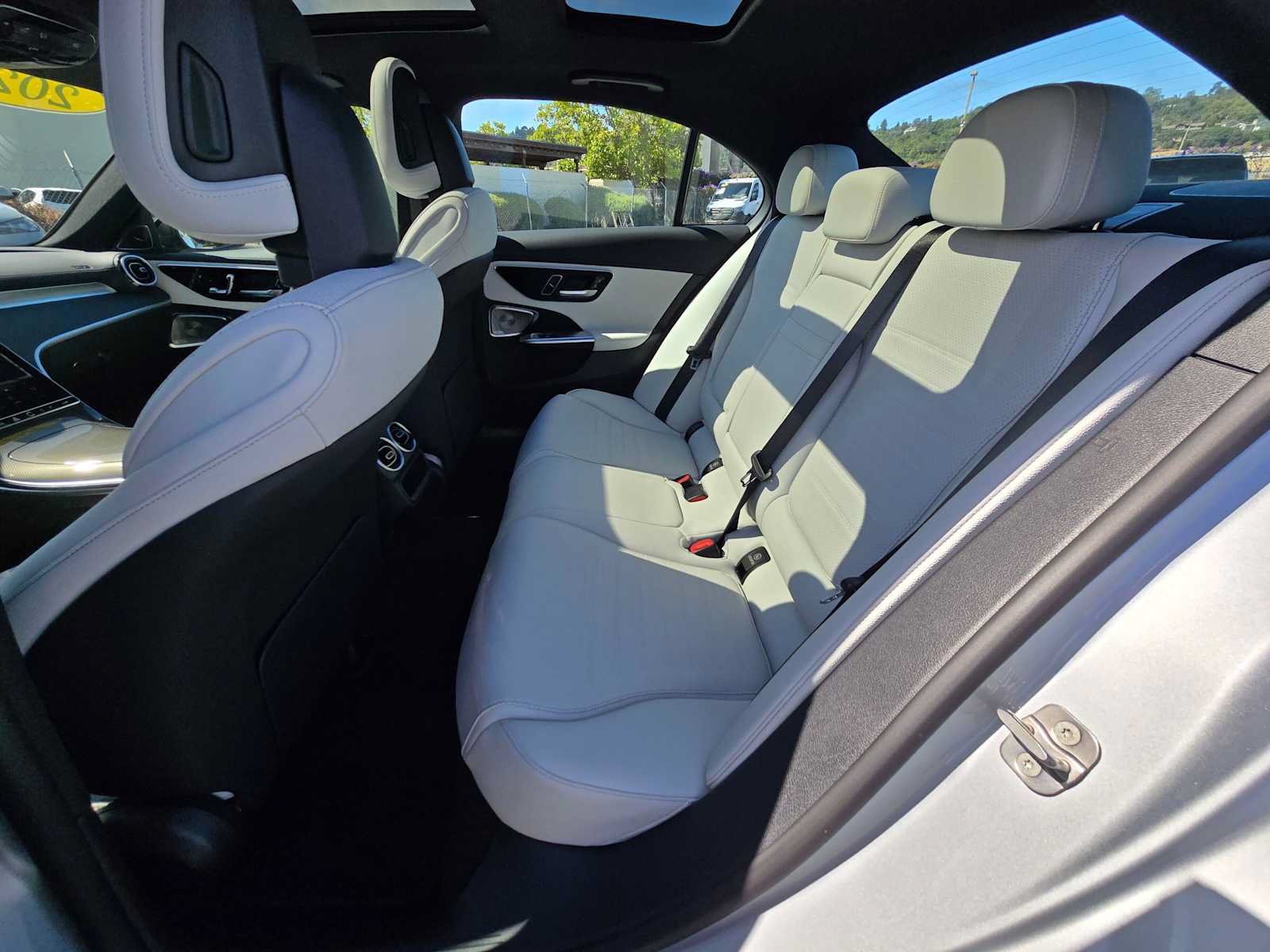 Used 2024 Mercedes-Benz C 300 Sedan image 16