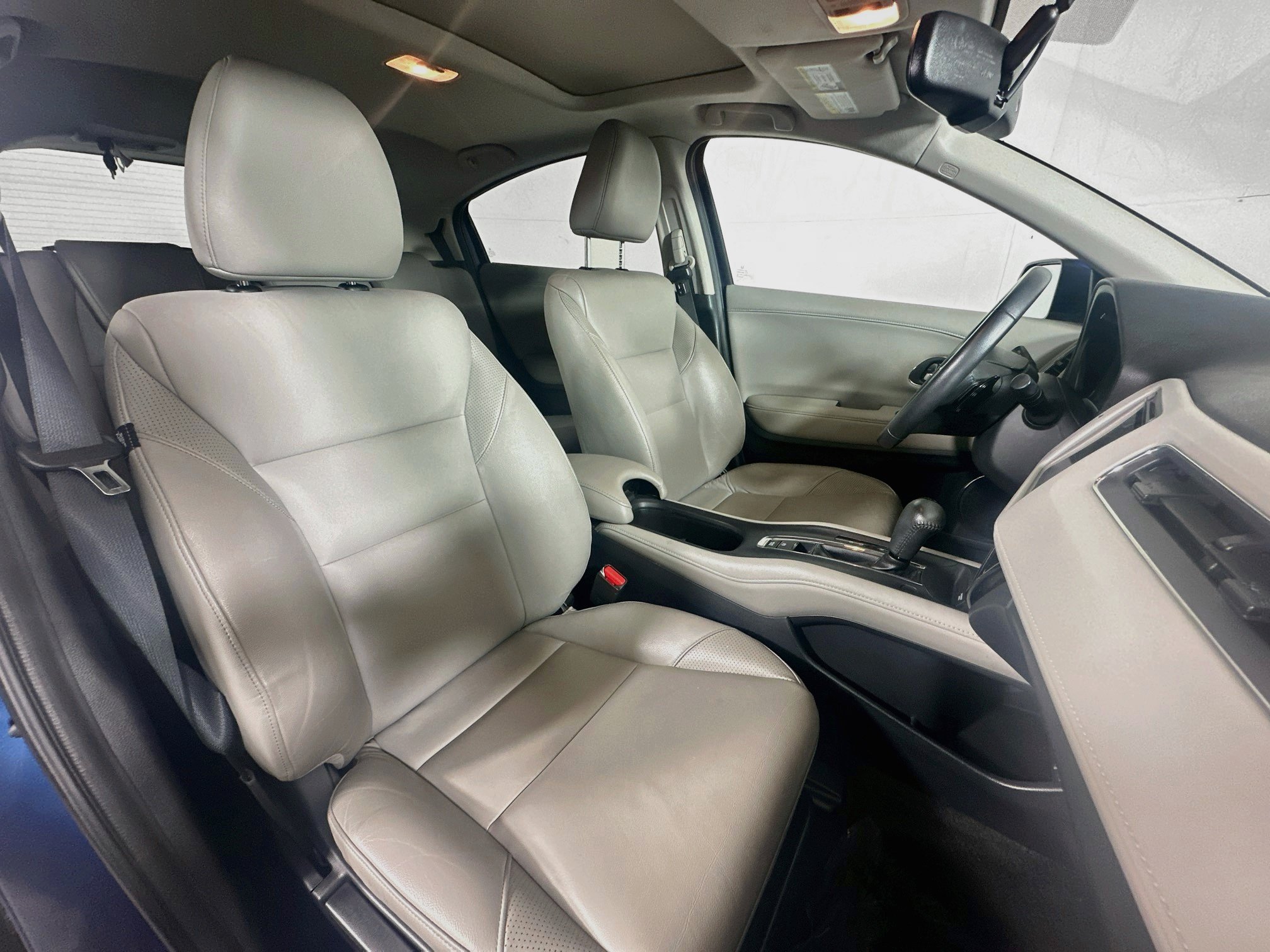 Used 2017 Honda HR-V EX-L image 27