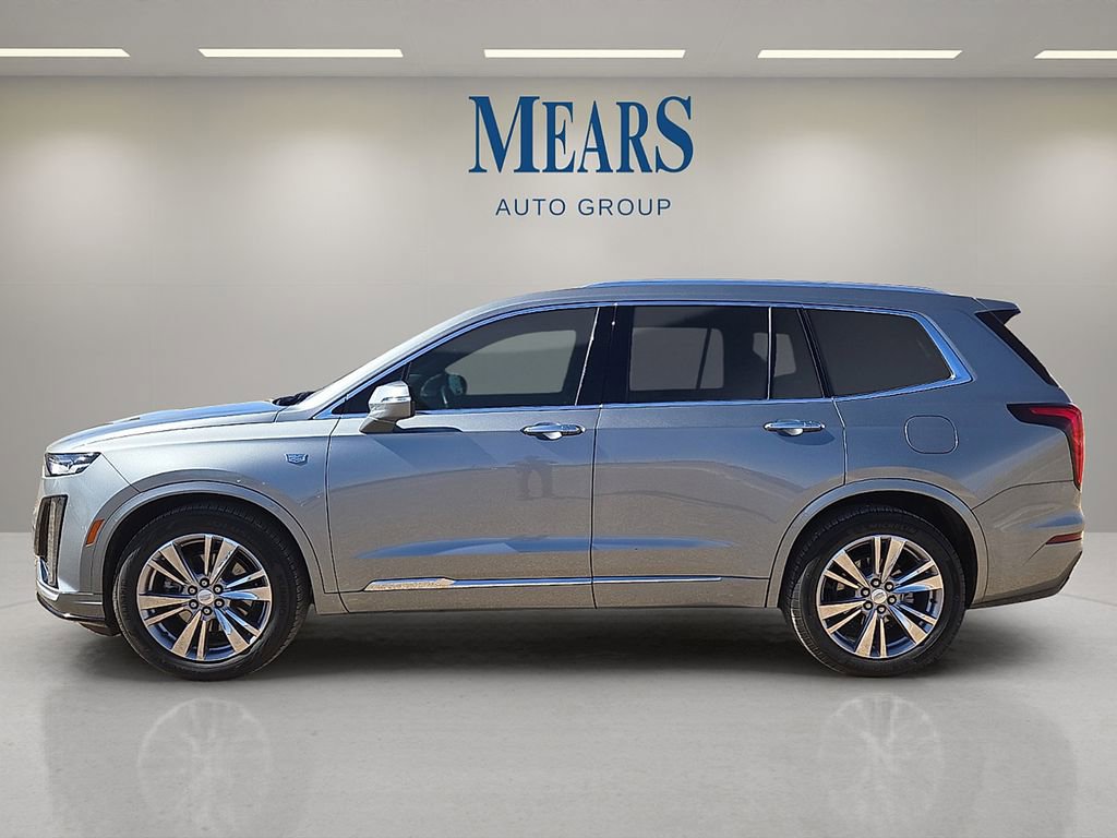 Used 2024 Cadillac XT6 Premium Luxury image 2