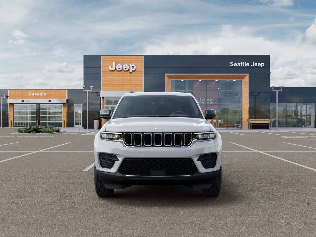 New 2026 Jeep Grand Cherokee Laredo image 6