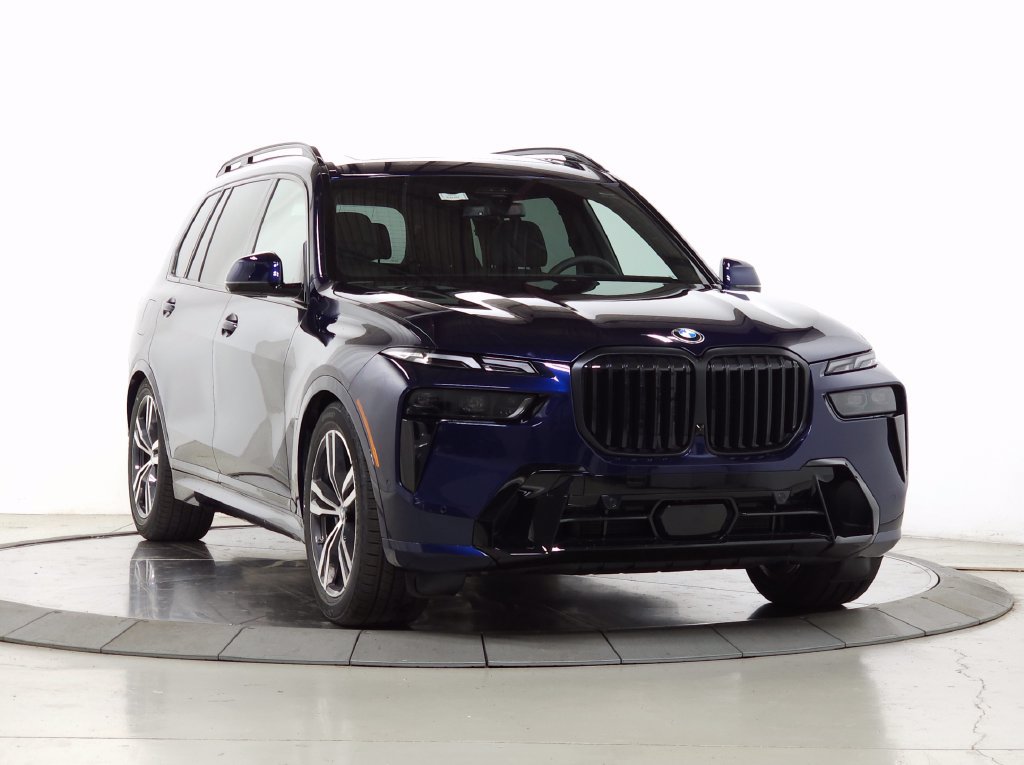 Used 2026 BMW X7 xDrive40i w/ M Sport Package AWD/4WD image 1