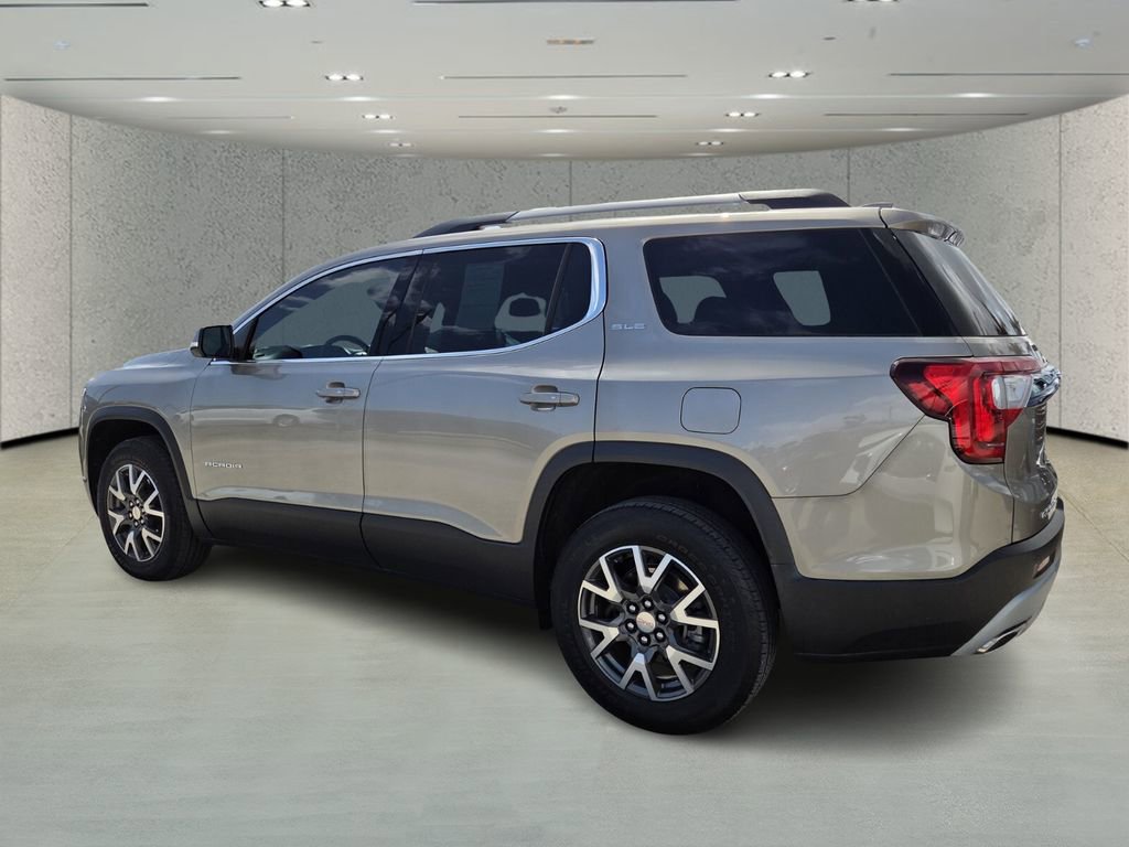 Used 2023 GMC Acadia SLE w/ Driver Convenience Package image 5