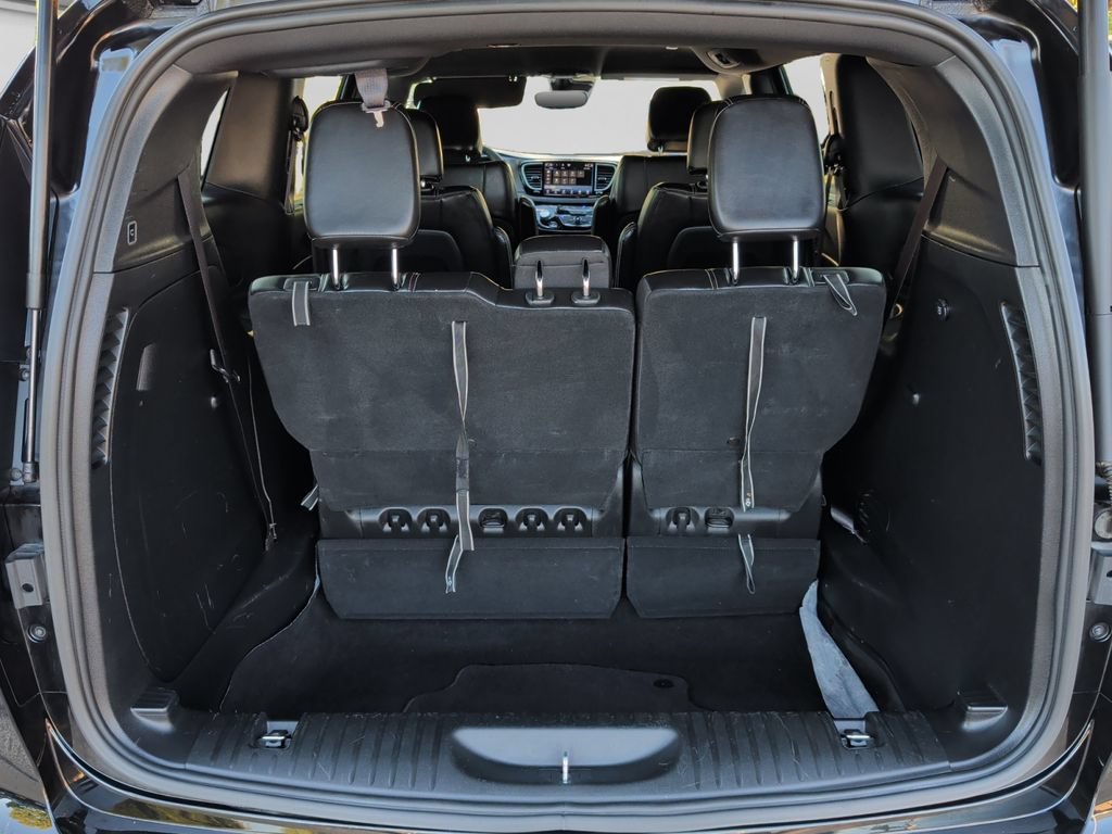 Used 2025 Chrysler Pacifica Select FWD image 38