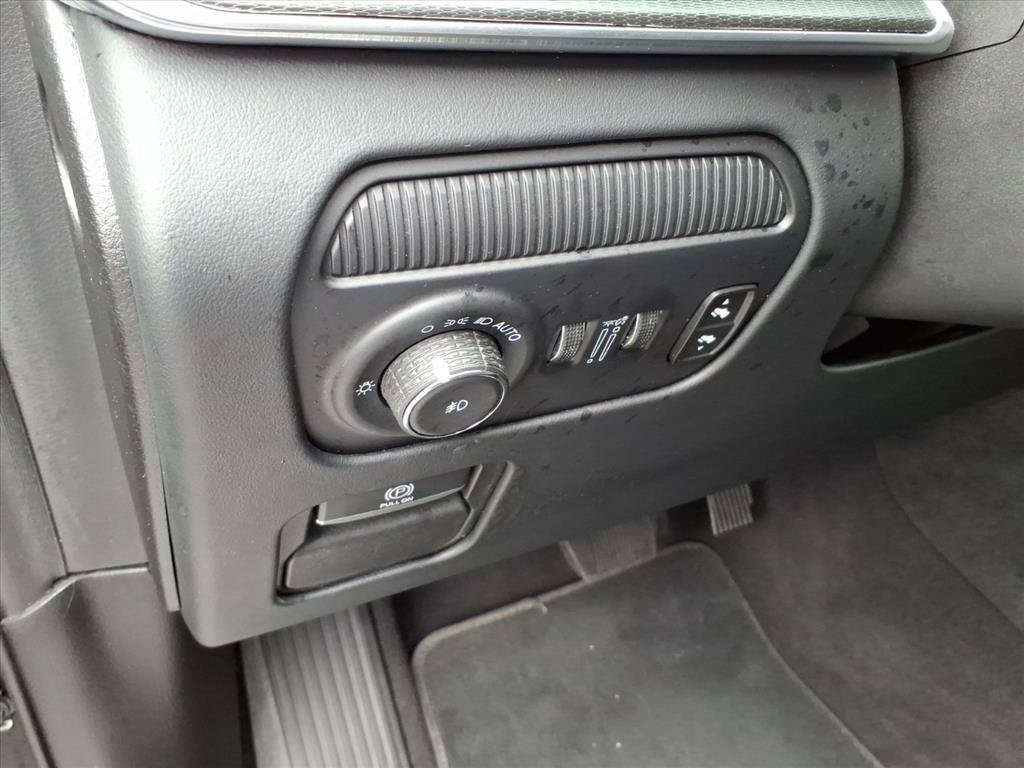 Used 2024 Jeep Grand Wagoneer L Series II w/ Quick Order Packagew 28T AWD/4WD image 15