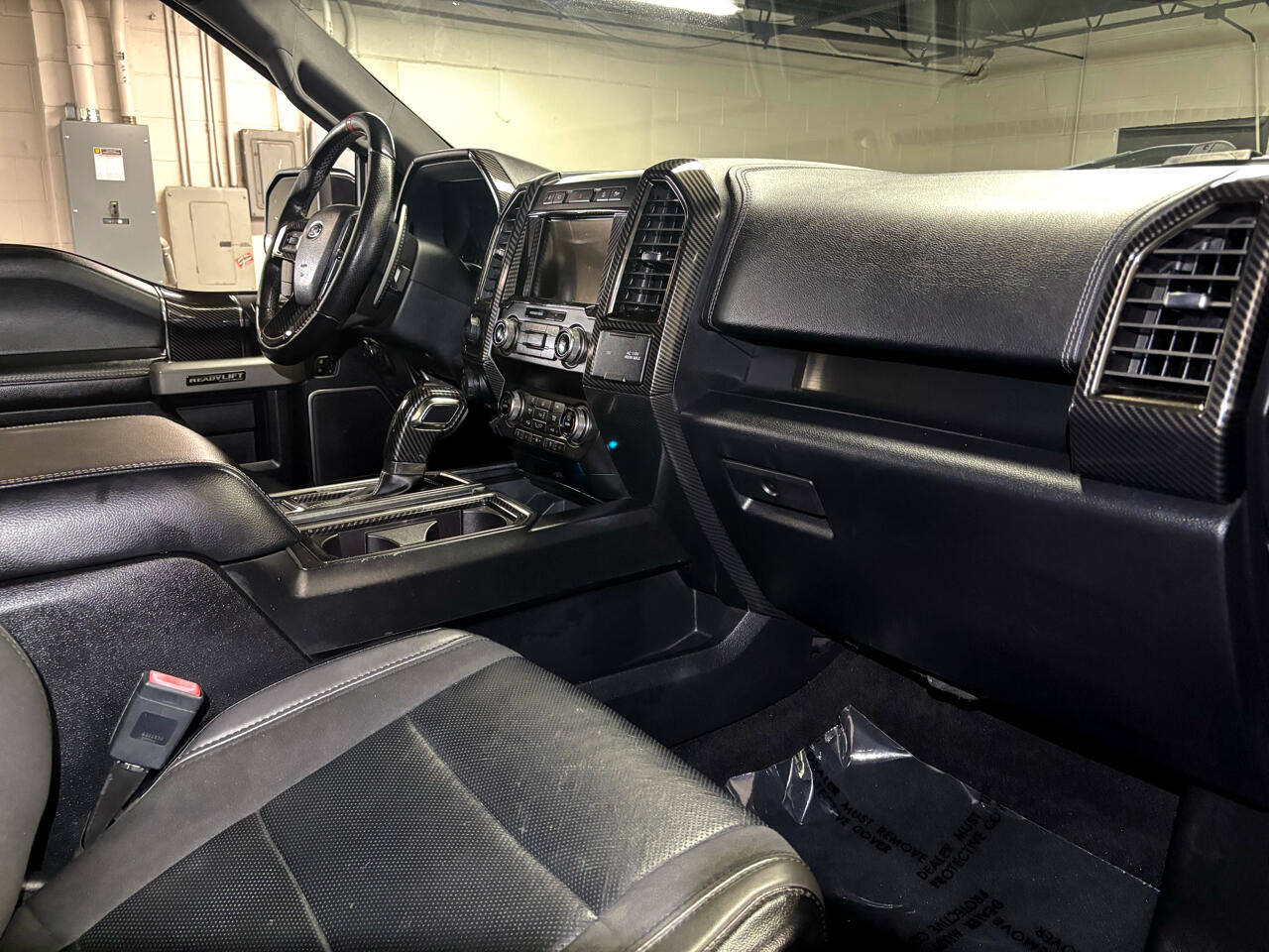 Used 2019 Ford F150 Raptor w/ Equipment Group 802A Luxury image 18