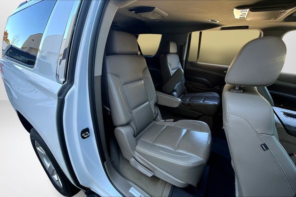 Used 2020 Chevrolet Suburban Premier image 23
