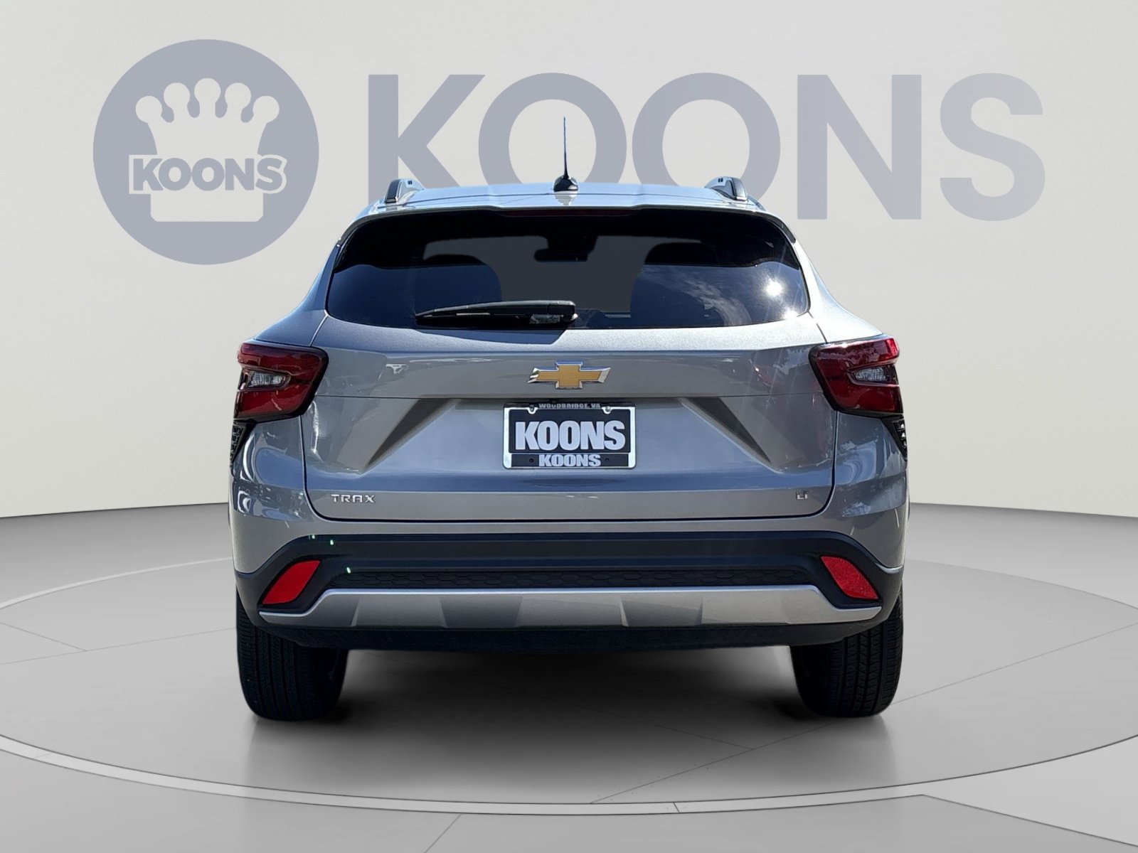 Used 2025 Chevrolet Trax LT FWD image 5
