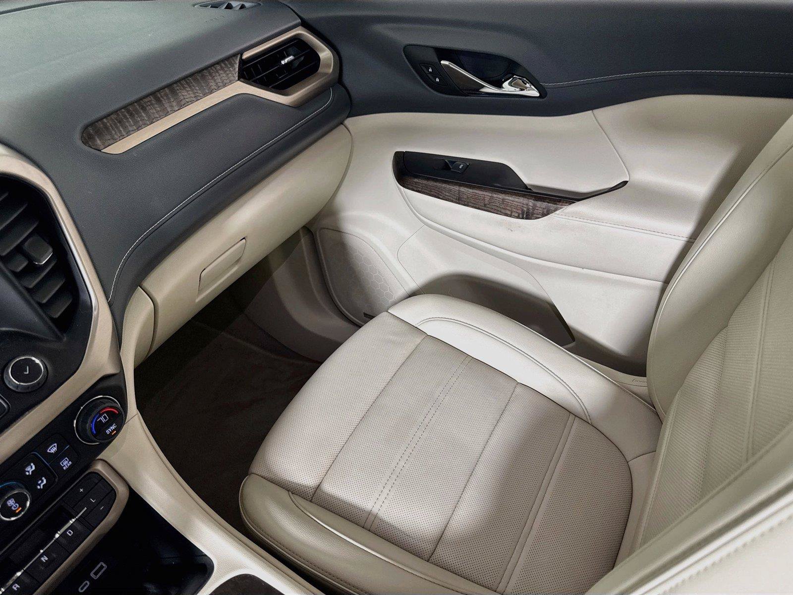 Certified 2023 GMC Acadia Denali w/ Denali Technology Package FWD image 23