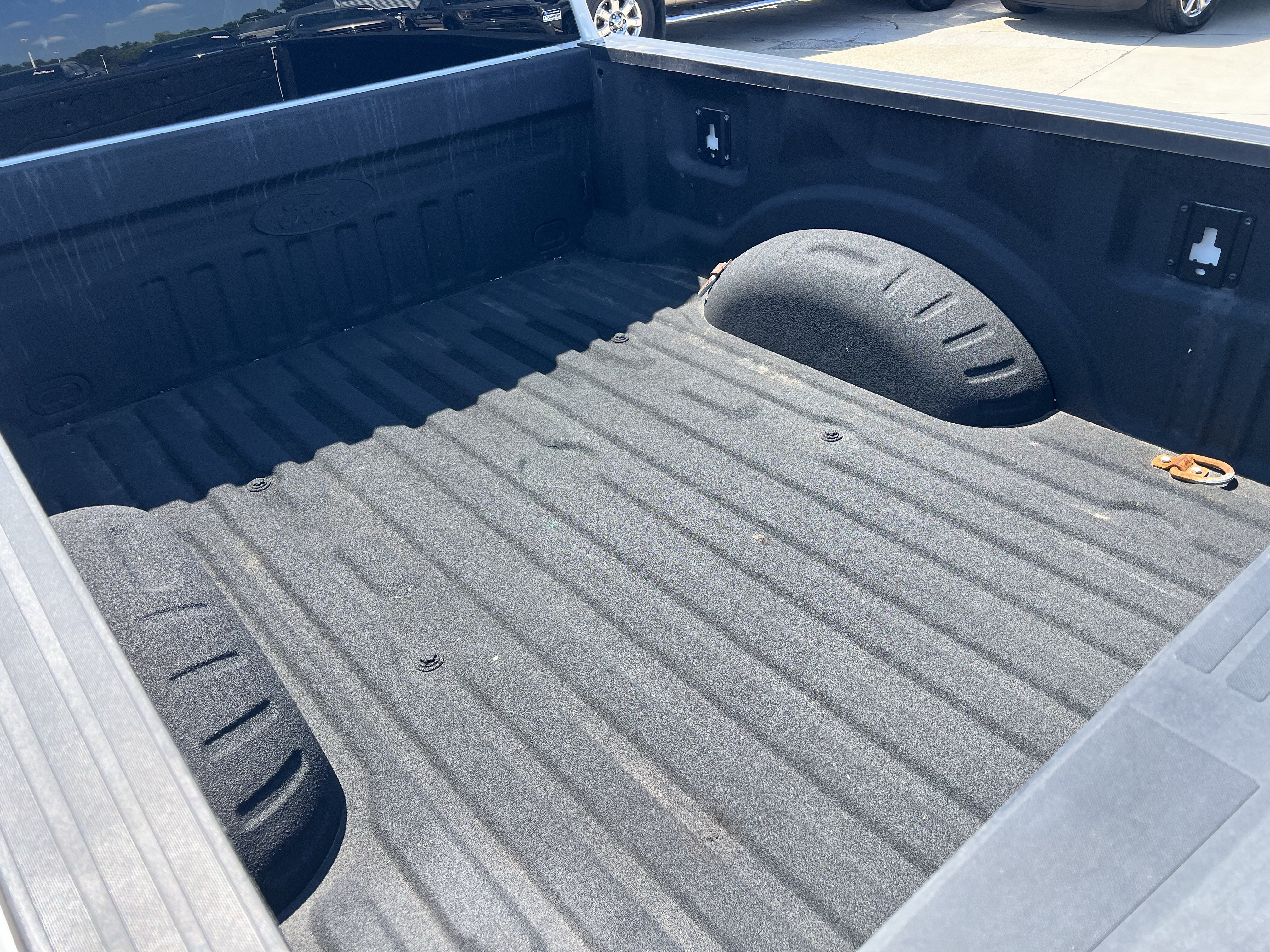 Used 2022 Ford F350 XL w/ Power Equipment Group AWD/4WD image 9