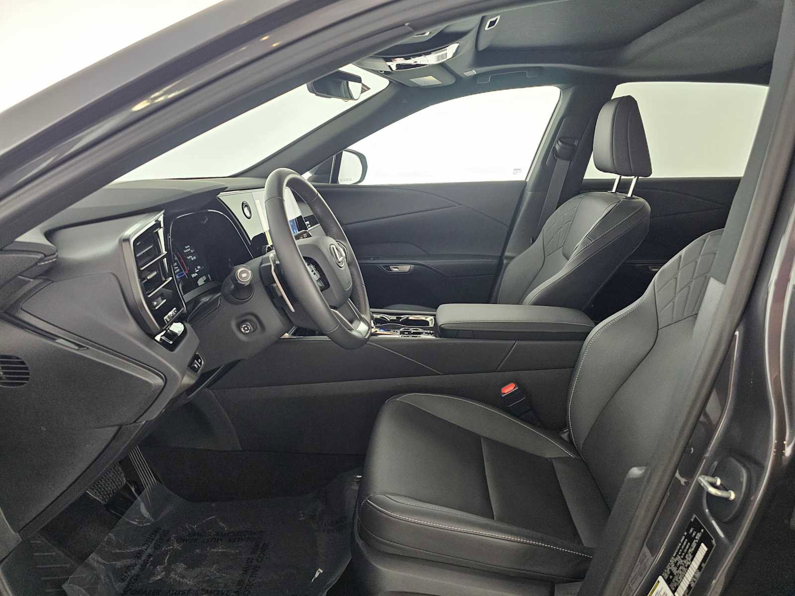 Used 2025 Lexus RX 350 FWD w/ Technology Package image 20