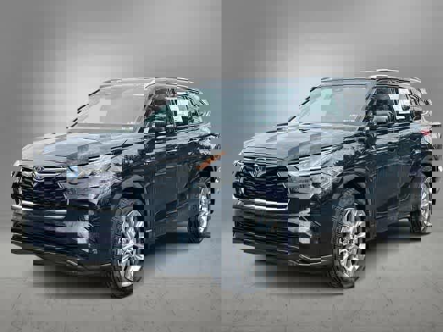 Used 2023 Toyota Highlander Limited