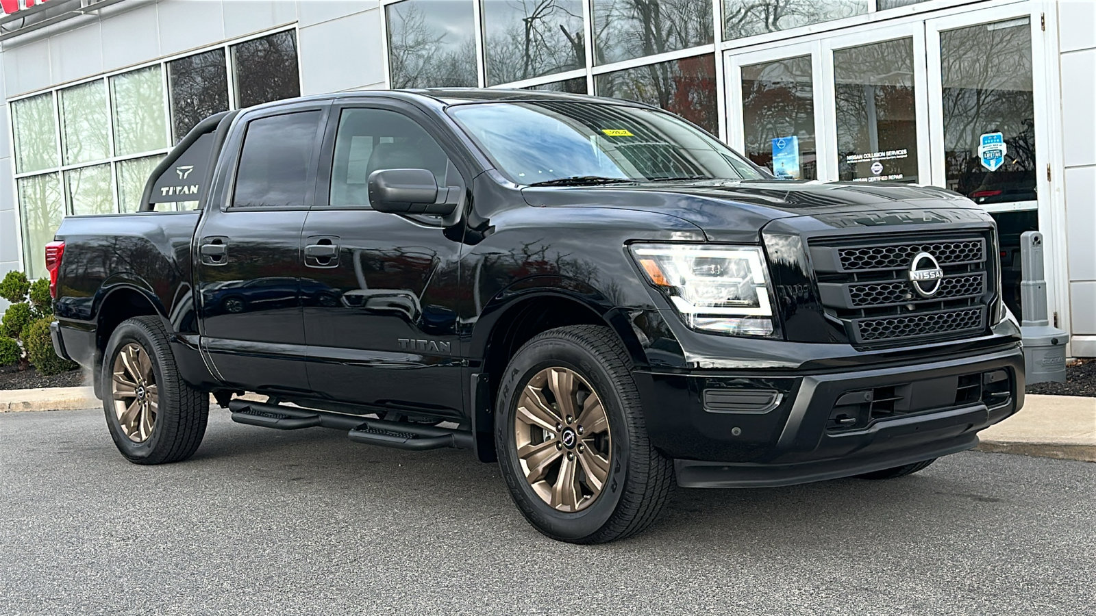 Certified 2024 Nissan Titan SV w/ SV Bronze Edition Package video 2