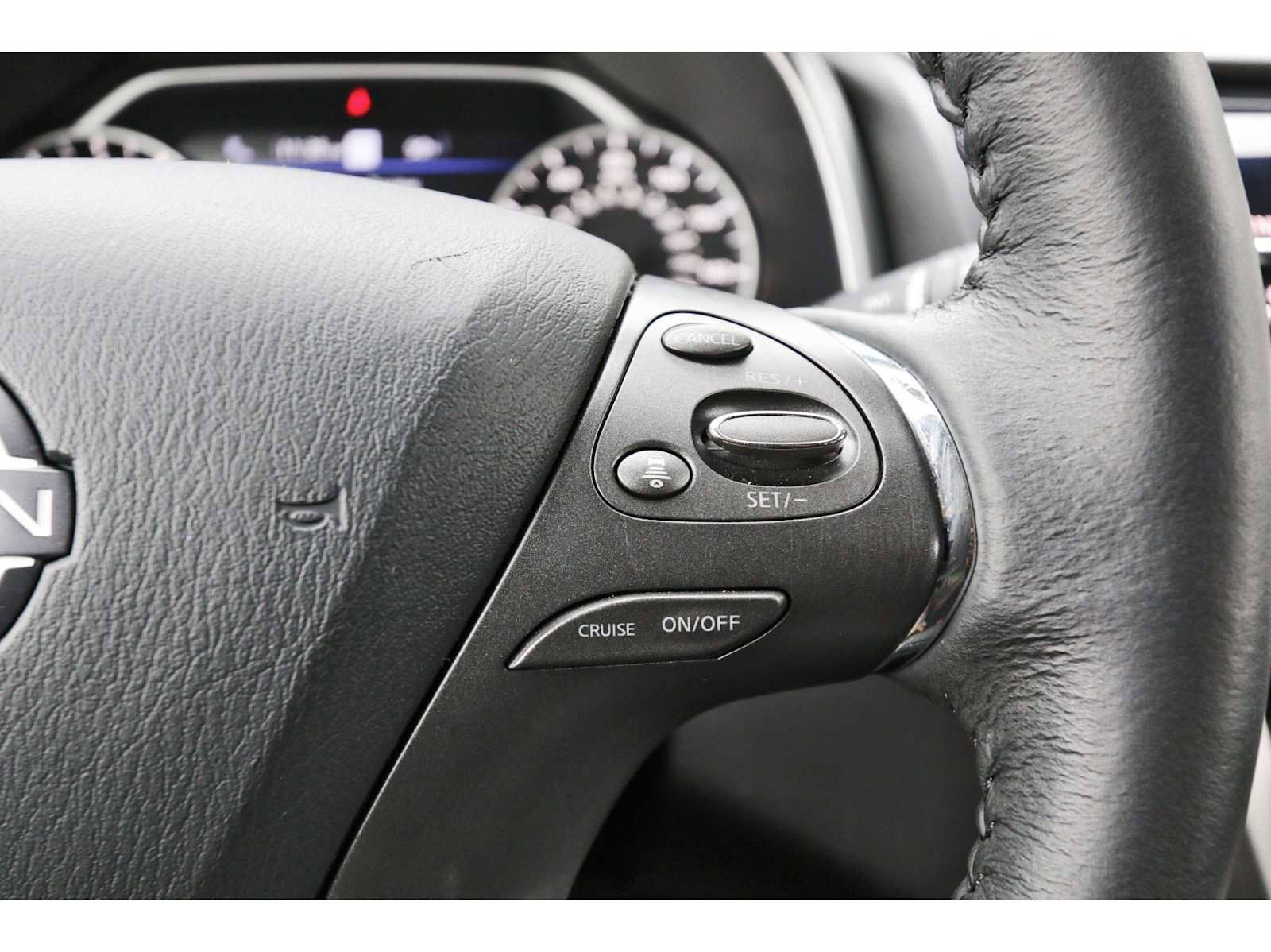 Used 2024 Nissan Murano Platinum w/ Cargo Package image 16