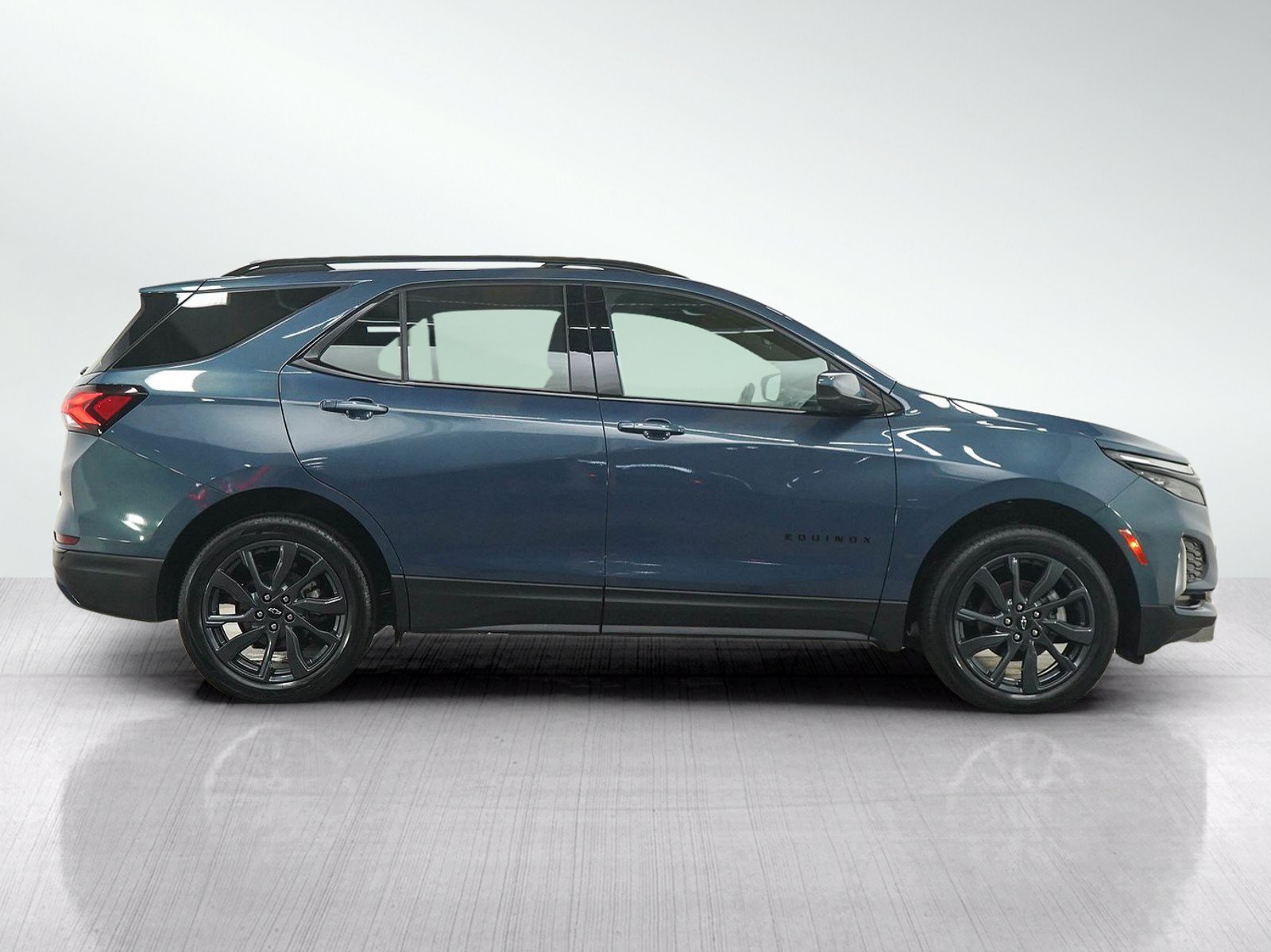 Used 2024 Chevrolet Equinox RS AWD/4WD image 6