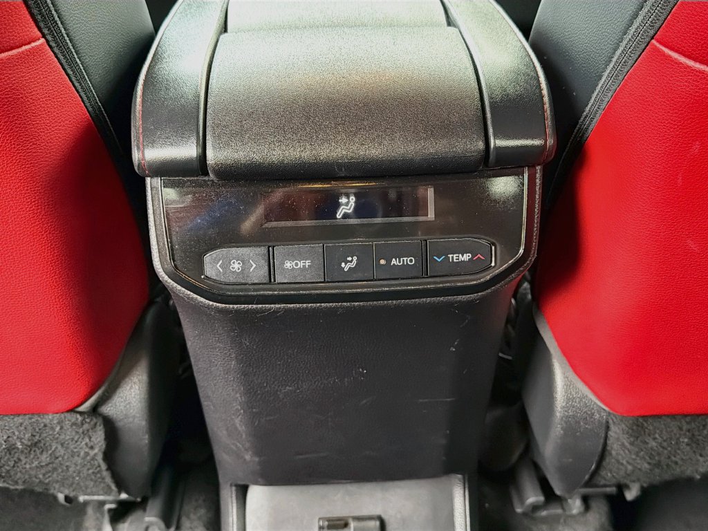 Used 2023 Toyota Highlander XSE FWD image 23
