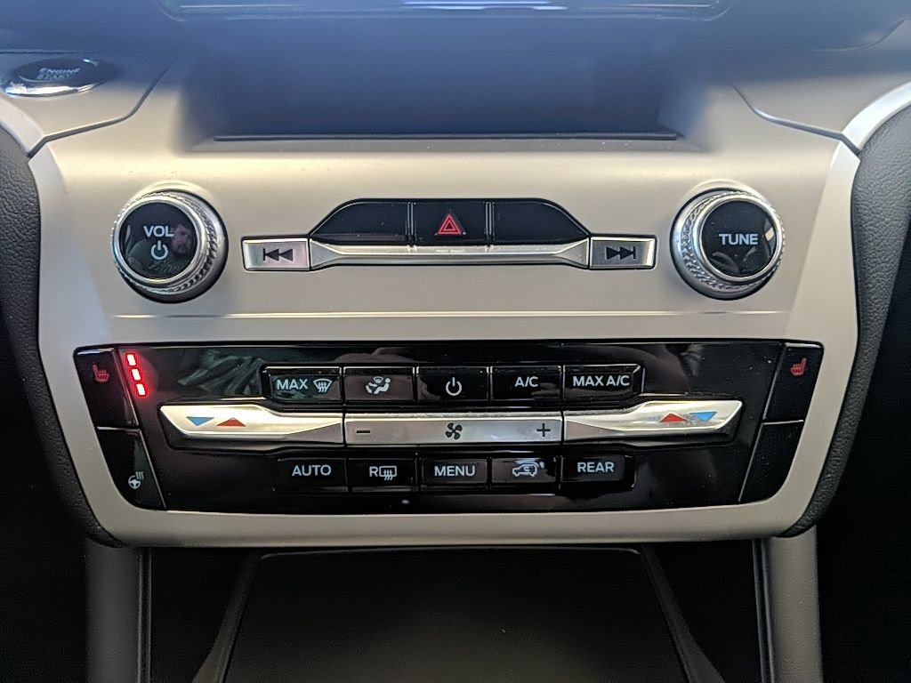 Used 2023 Ford Explorer XLT w/ Equipment Group 202A image 23