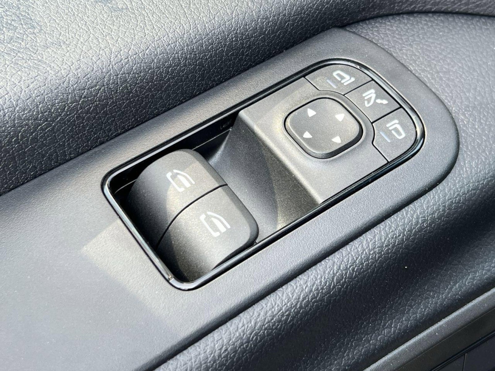 New 2025 Mercedes-Benz Sprinter 2500 image 13