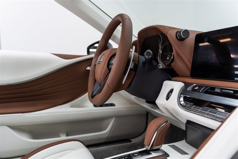 Used 2026 Lexus LC 500 Convertible w/ Inspiration Series RWD image 59