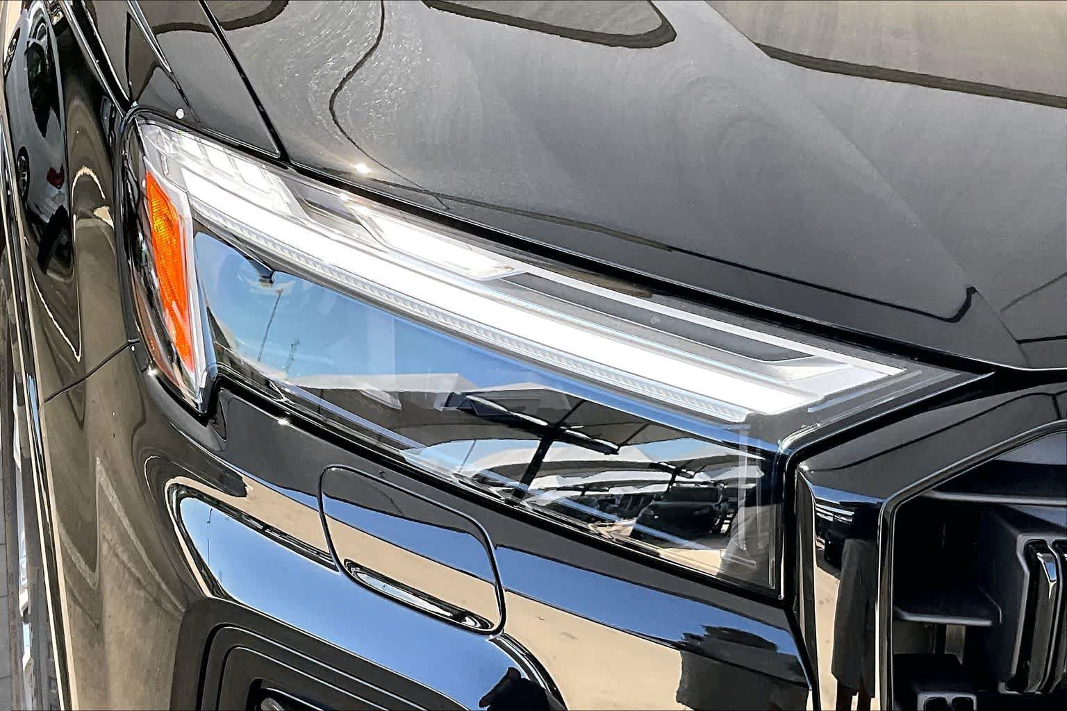 New 2026 Audi Q7 2.0T Premium AWD/4WD image 13
