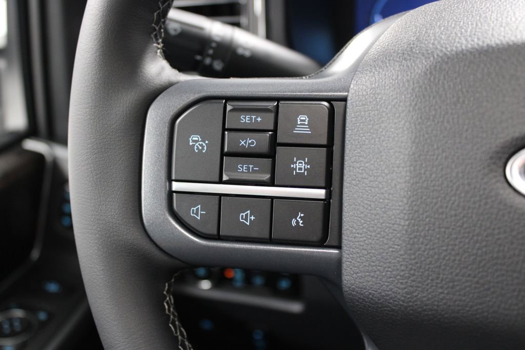 New 2026 Ford F250 Lariat w/ Black Appearance Package image 38