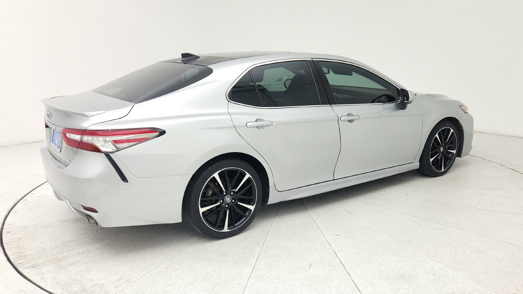 Used 2019 Toyota Camry XSE FWD image 7