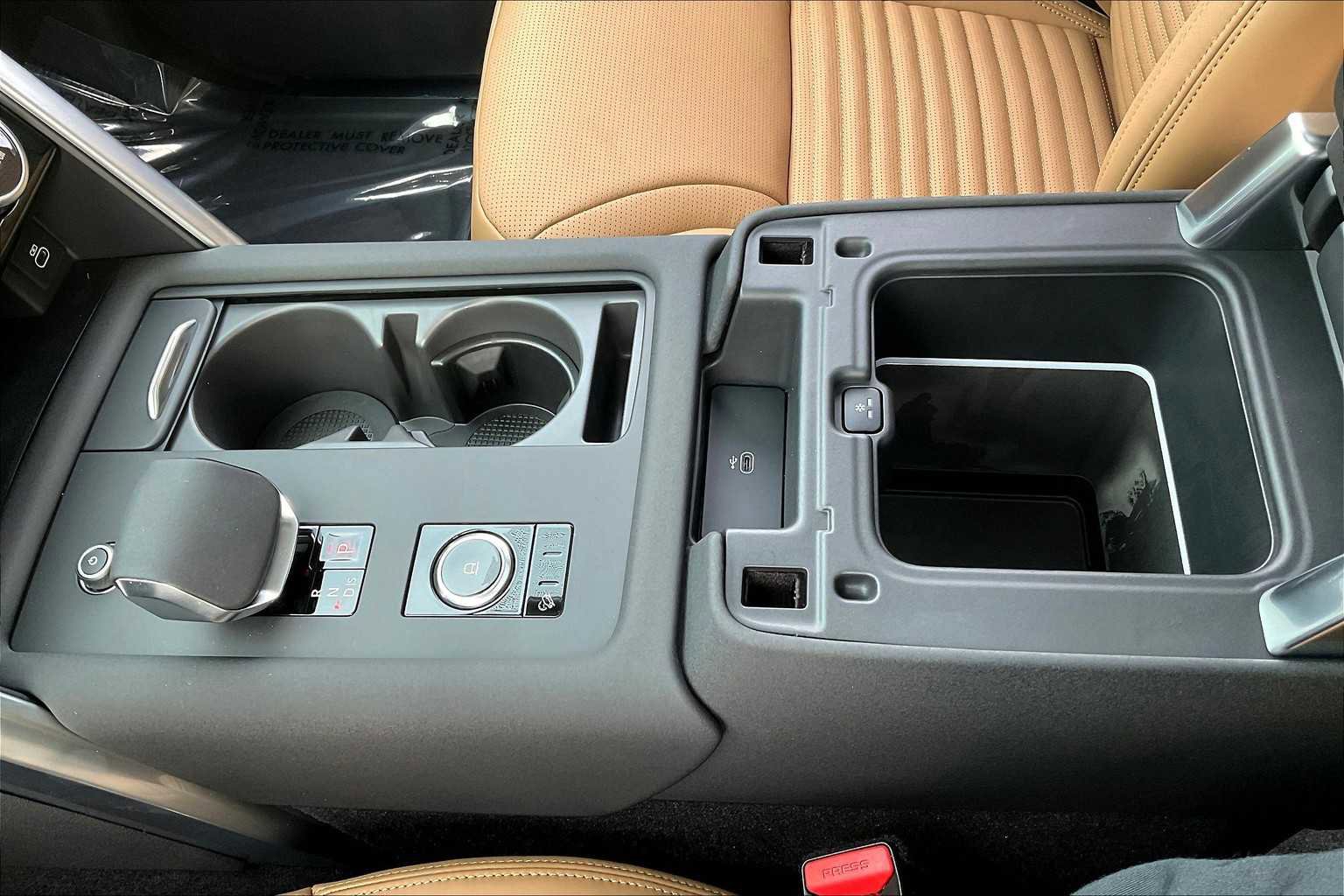 New 2025 Land Rover Discovery Metropolitan Edition image 22