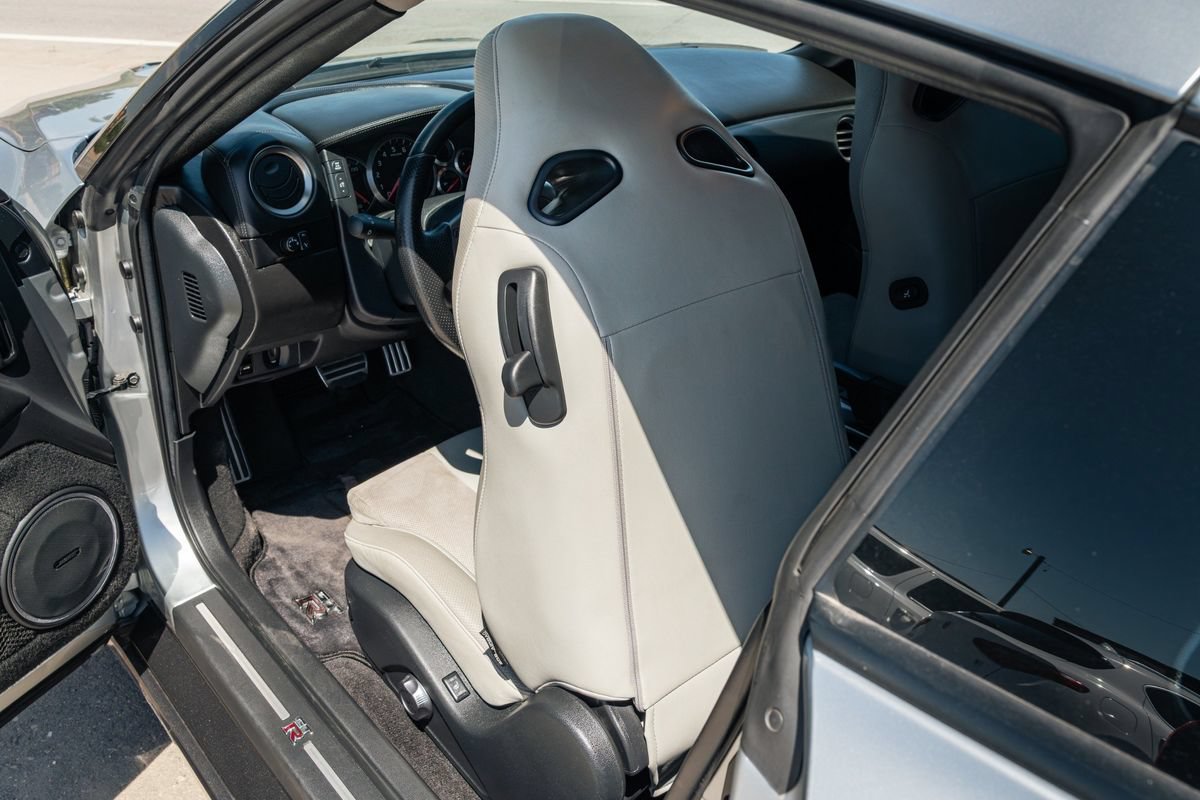 Used 2009 Nissan GT-R Premium AWD/4WD image 20