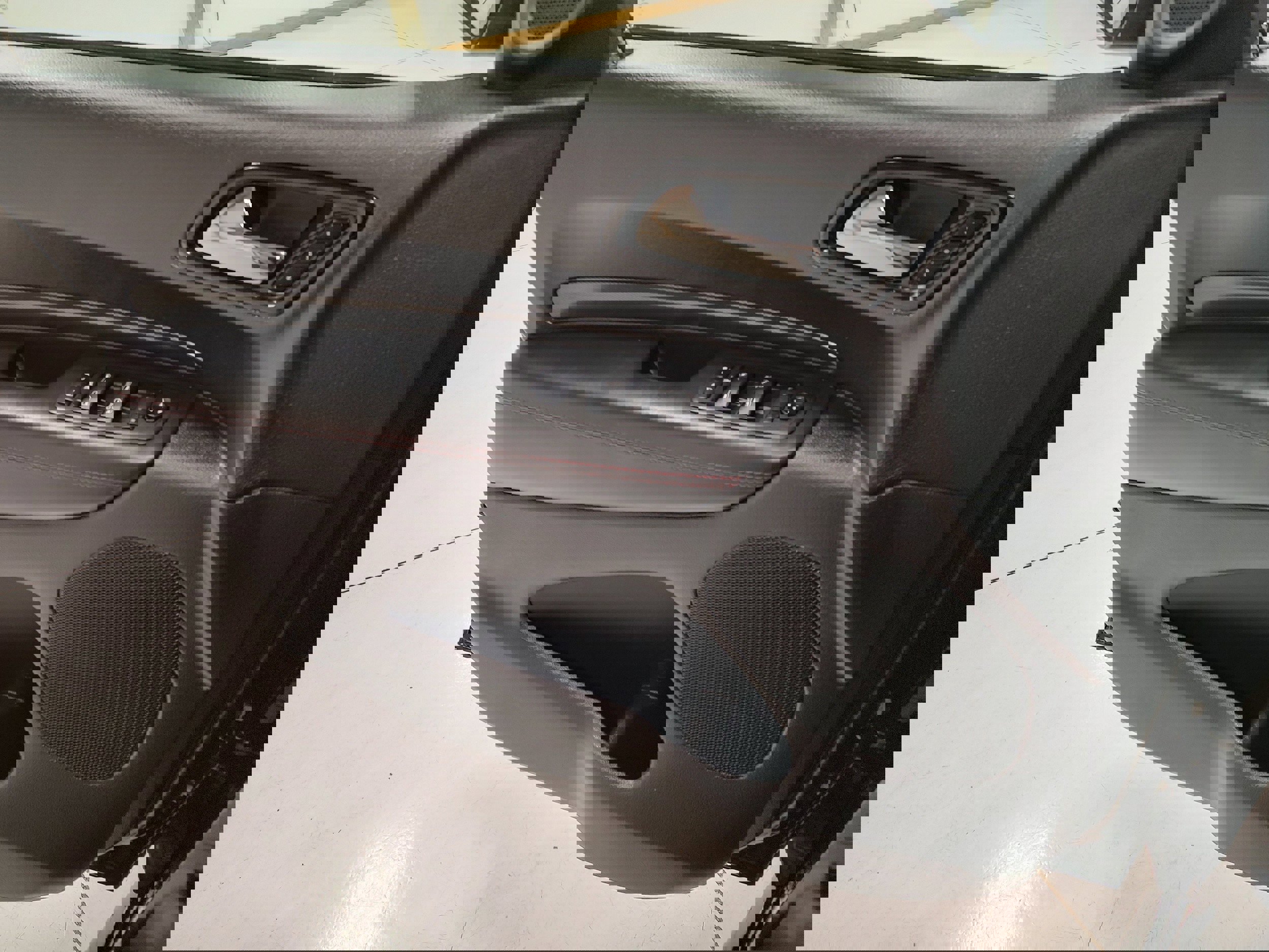 Used 2024 Dodge Durango GT image 9