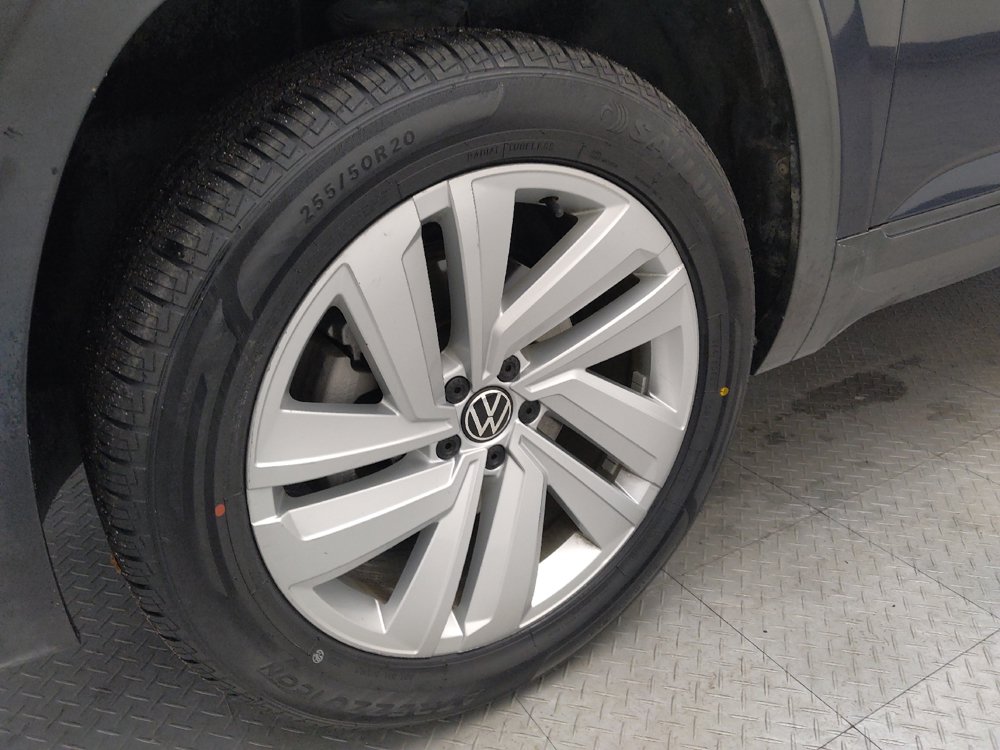 Used 2021 Volkswagen Atlas Cross Sport SE FWD image 31