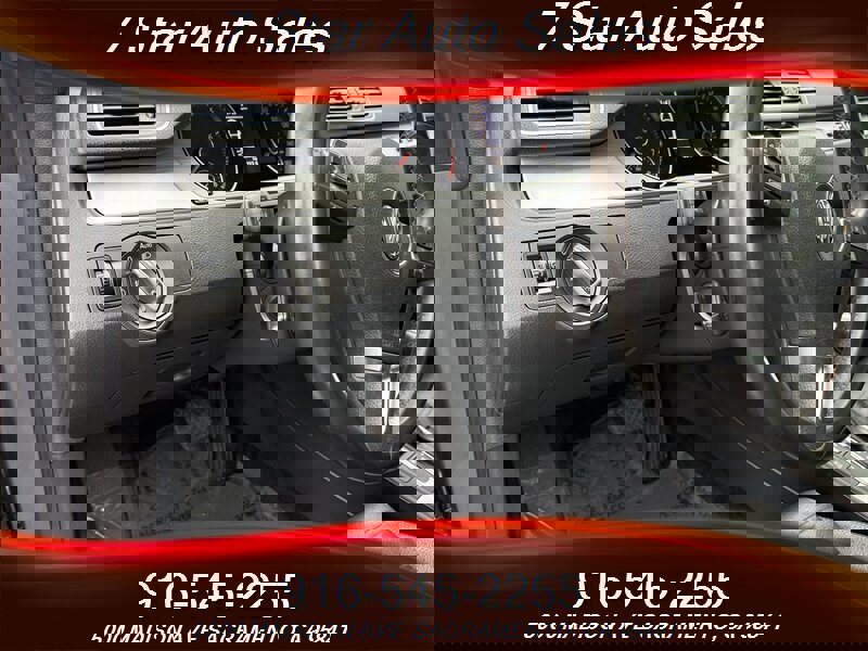 Used 2013 Volkswagen CC R-Line image 8