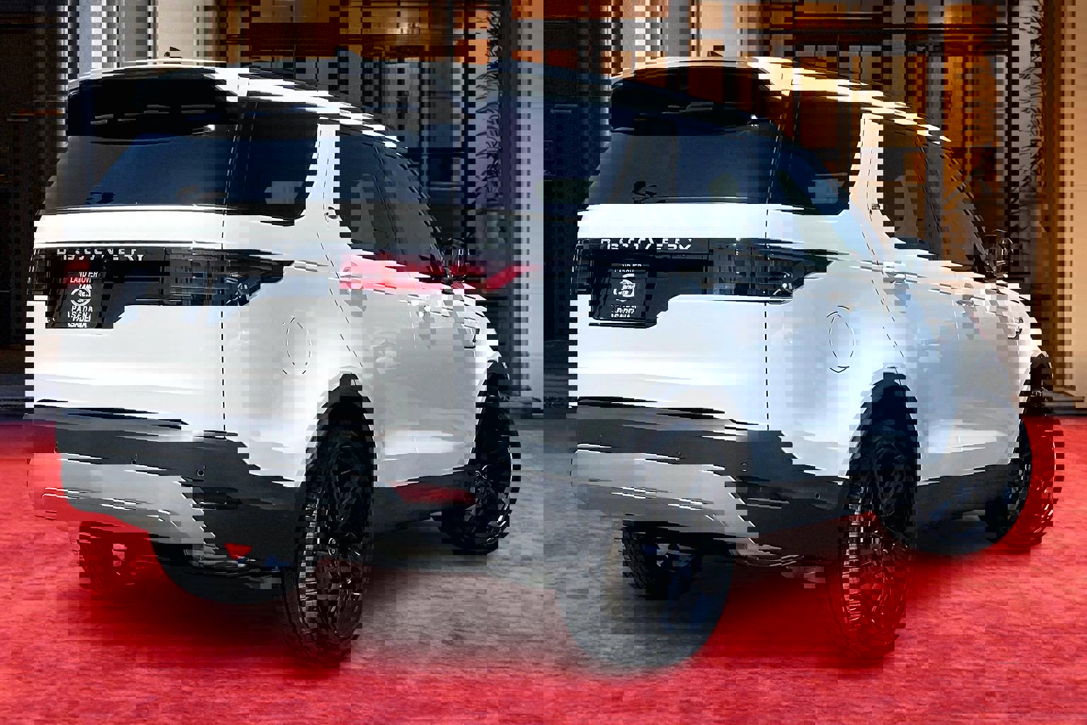 New 2026 Land Rover Discovery S image 4