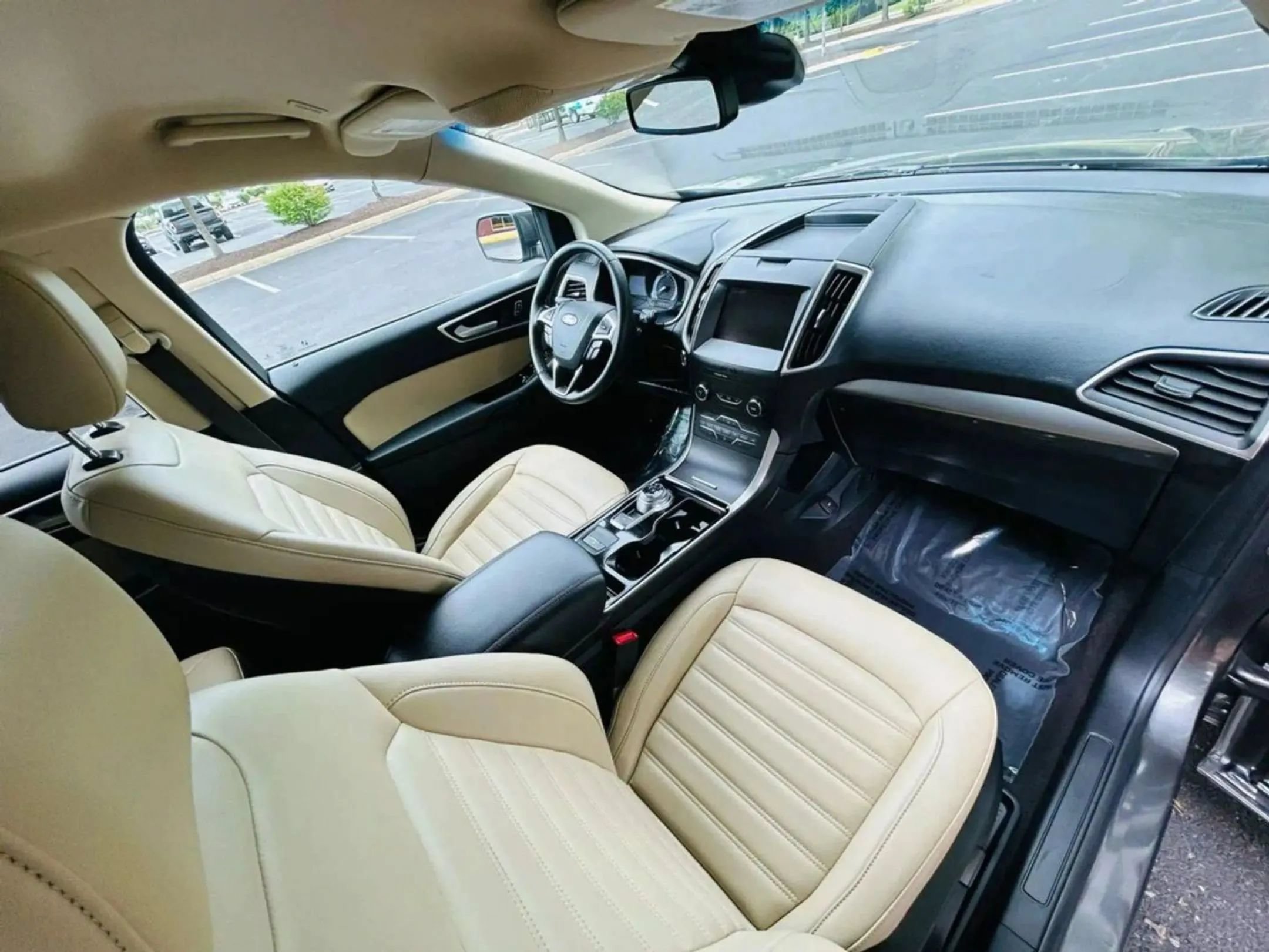 Used 2020 Ford Edge SEL AWD/4WD image 10