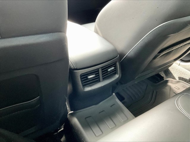Used 2023 Dodge Challenger R/T RWD image 21