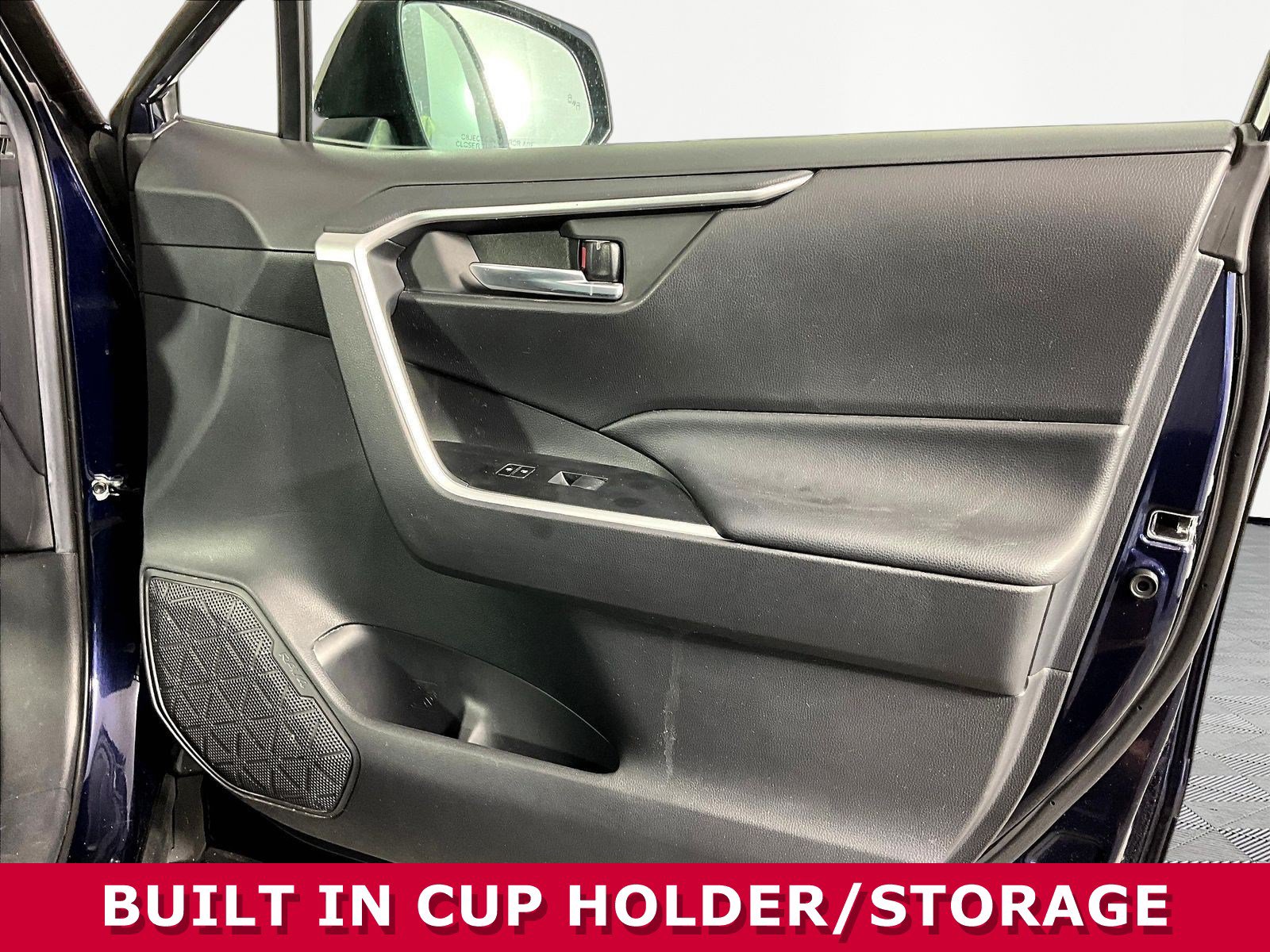 Used 2020 Toyota RAV4 XLE w/ Convenience Package FWD image 24