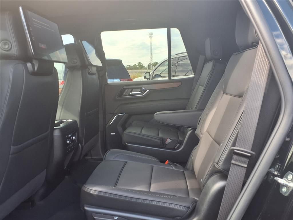 New 2026 GMC Yukon Denali w/ Denali Reserve Package image 13