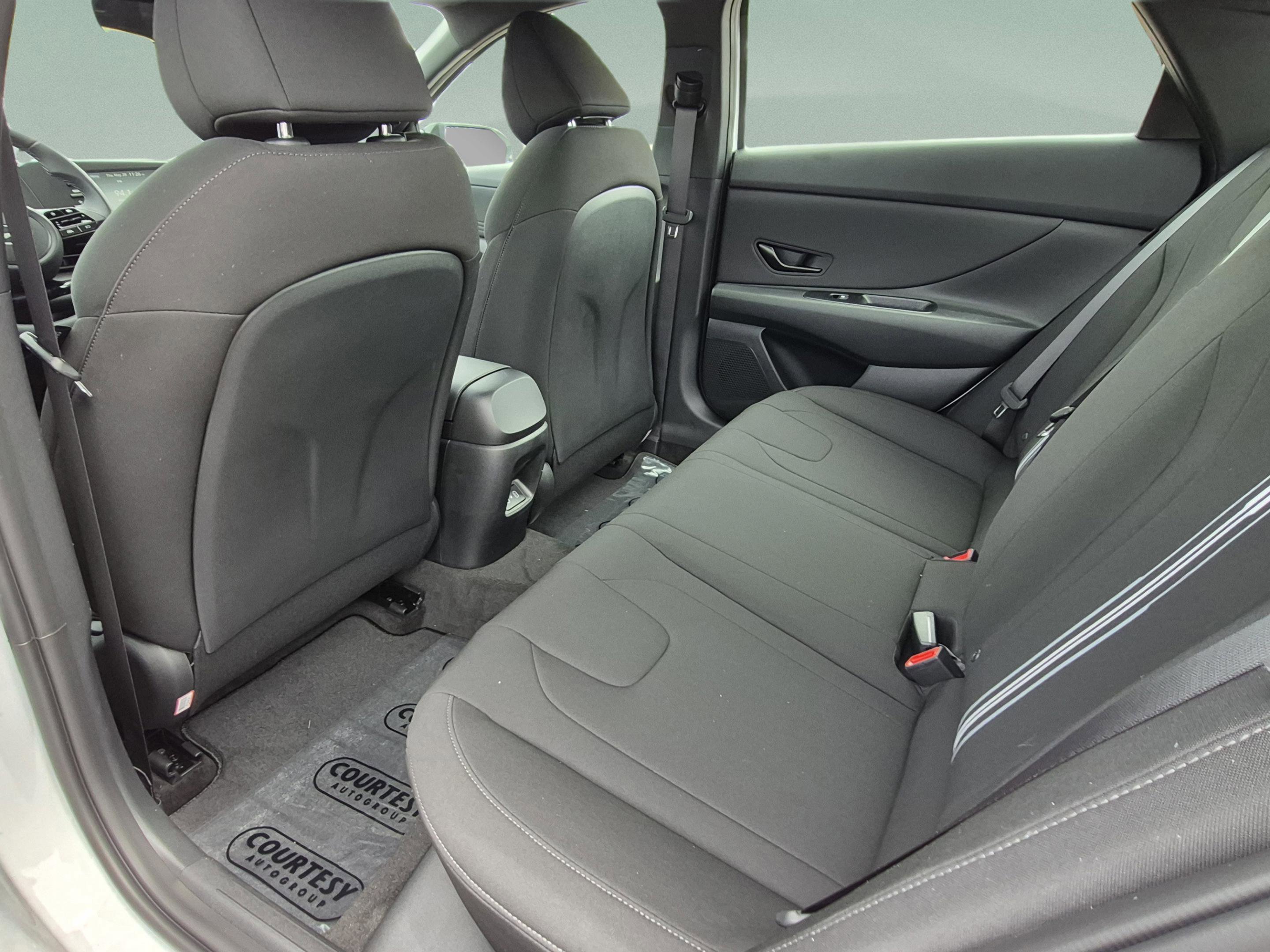 New 2026 Hyundai Elantra Sport FWD image 15