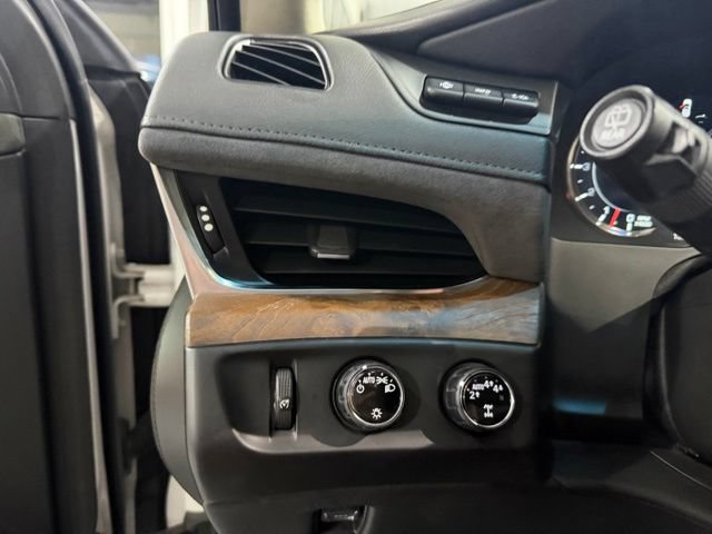 Used 2019 Cadillac Escalade ESV Premium Luxury AWD/4WD image 14